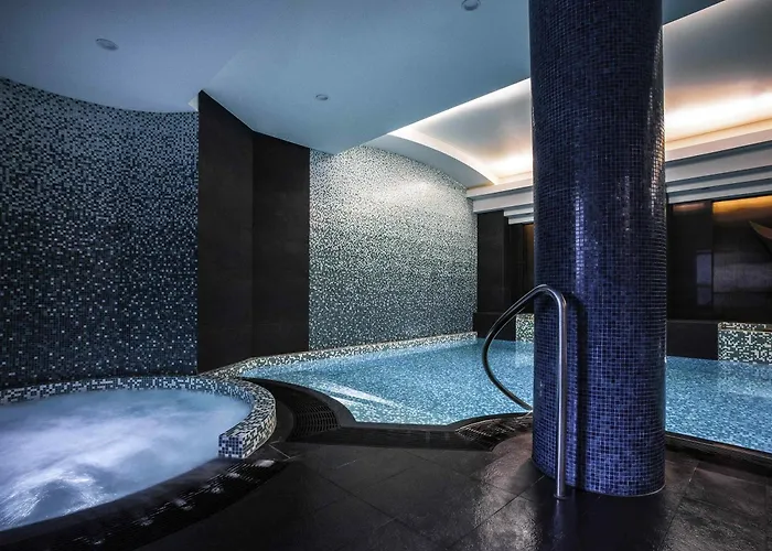 Quay West Suites Melbourne